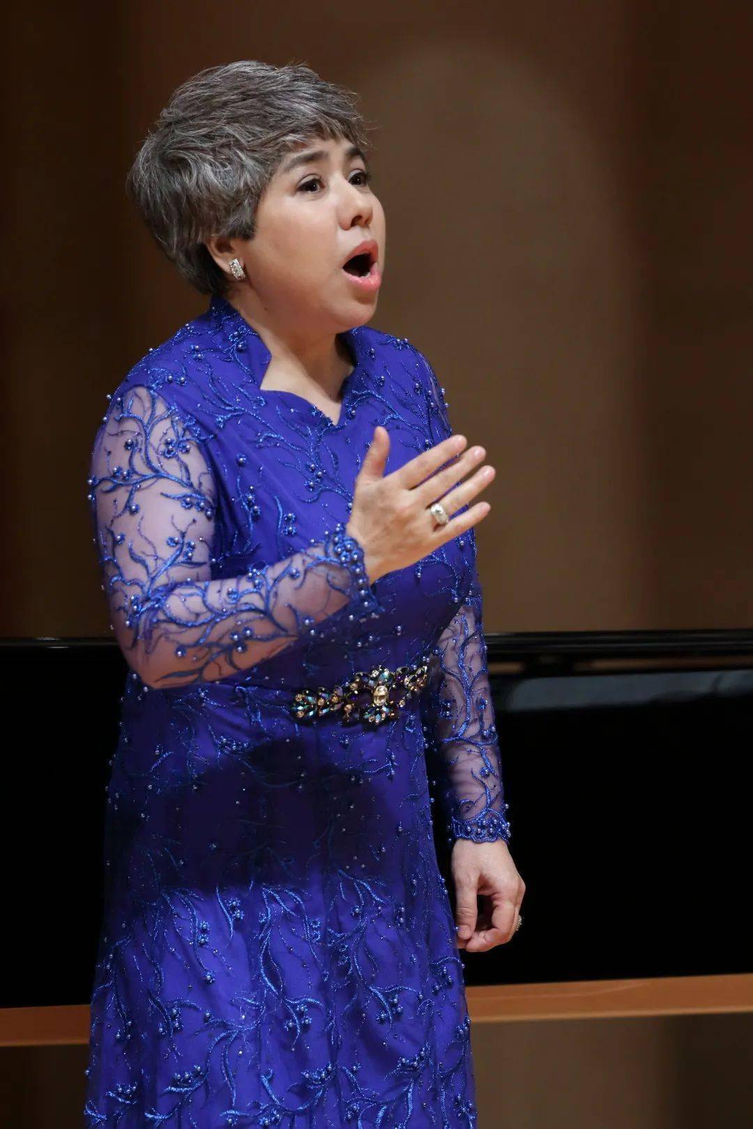 唱响世界的"中国夜莺"——世界级花腔女高音迪里拜尔_歌剧_声乐_独唱