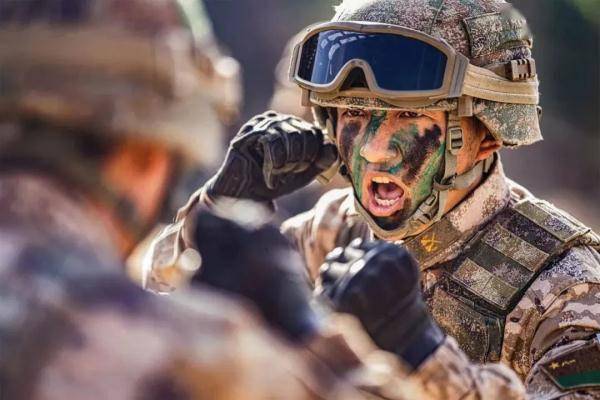 "_精神_歌曲_革命军人