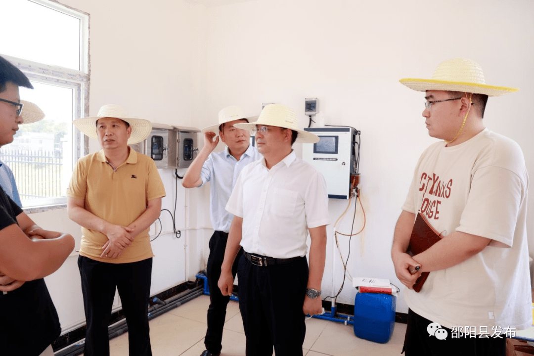 7月13日,县委书记袁胜良在长乐乡,黄亭市镇督导耕地保护和生态修复