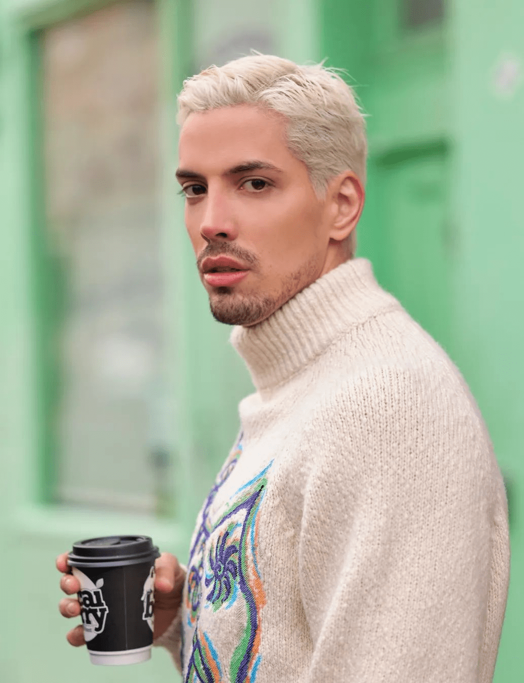 巴西男演员勇敢面对性侵,公开性侵者的身份!_braga_carolis_felipe