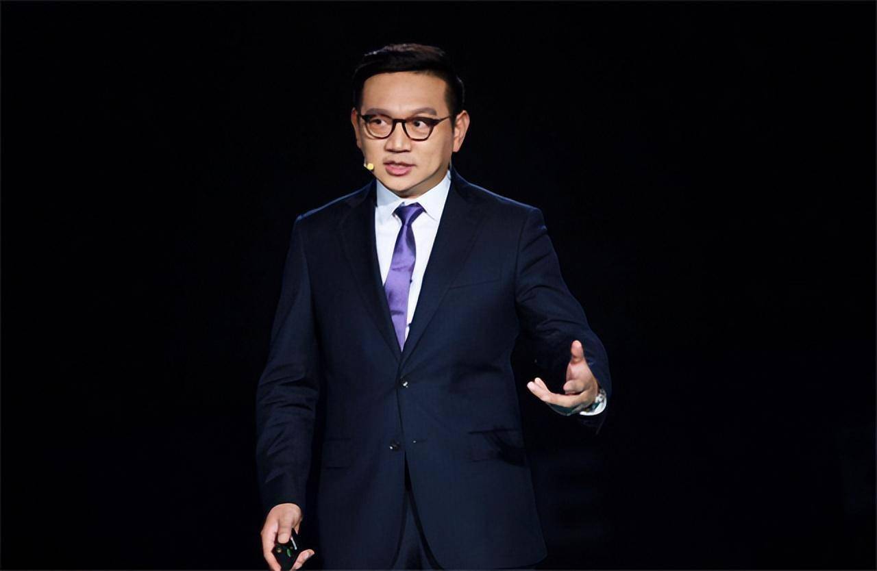 东方卫视主持人骆新,就是这些其中的一员.那么,他的个人生活是怎样的?