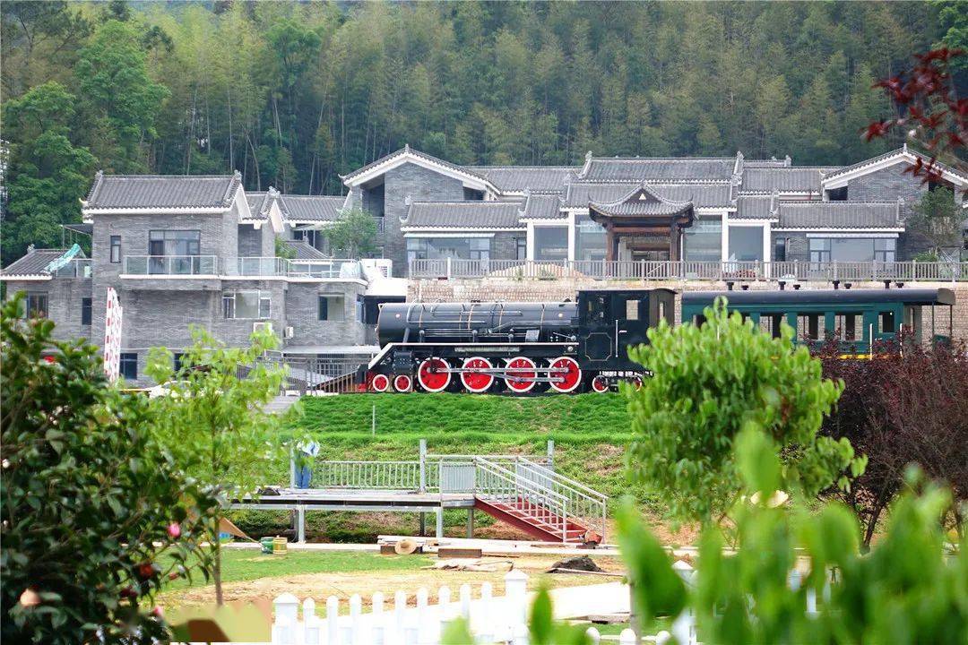 假期余额充足,快来清凉一夏_旅游_红叶_新丰县