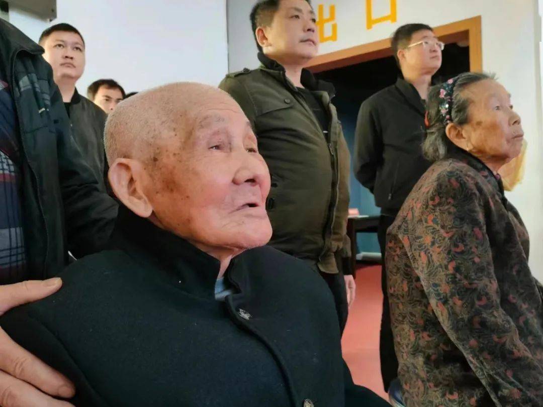 复员回乡务农只字未提功绩69战斗胜利后,林清海一直