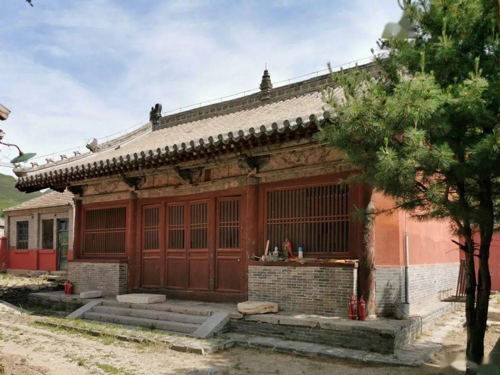 门头沟古寺庙之灵严寺_元代_古建筑_佛像