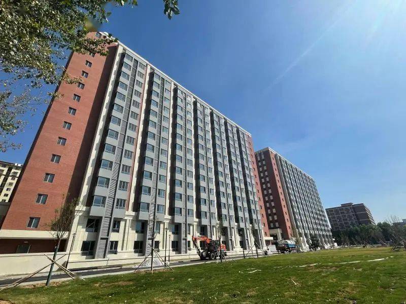 6,中国科学院大学很多人都调侃清华的宿舍比北大的要好得多,因为北大