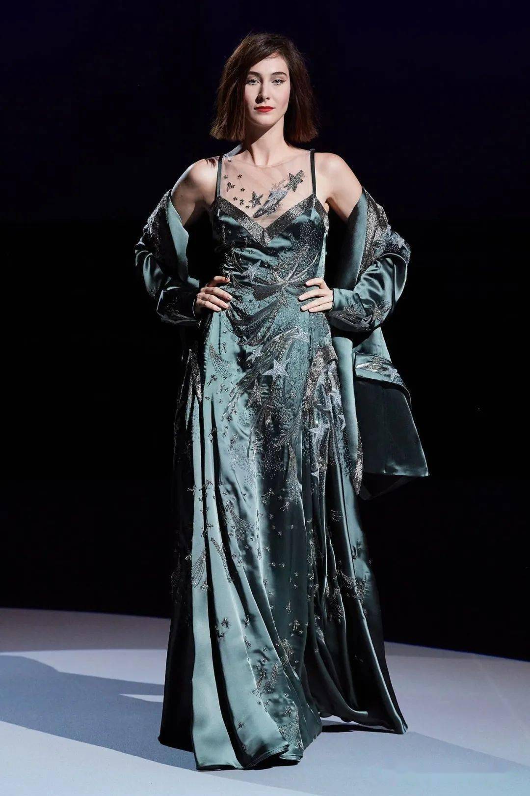 秀场| julien fournie 2023 秋冬高级定制时装秀_趋势_星标_设计