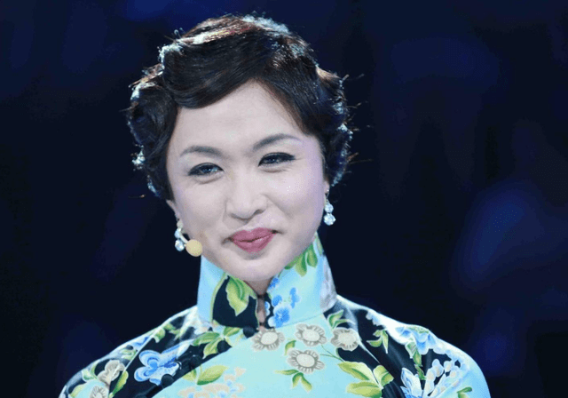 金星为了延长寿命,停止服用药物,如今男性的特征越来越明显_支持_身体