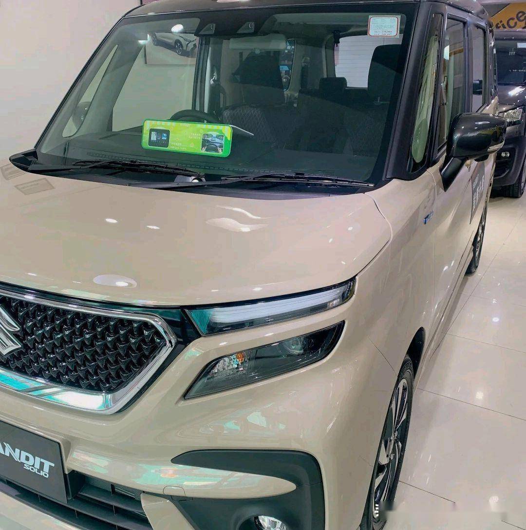 海外实拍铃木solio,空间更大,侧滑门设计_搜狐汽车_搜狐网