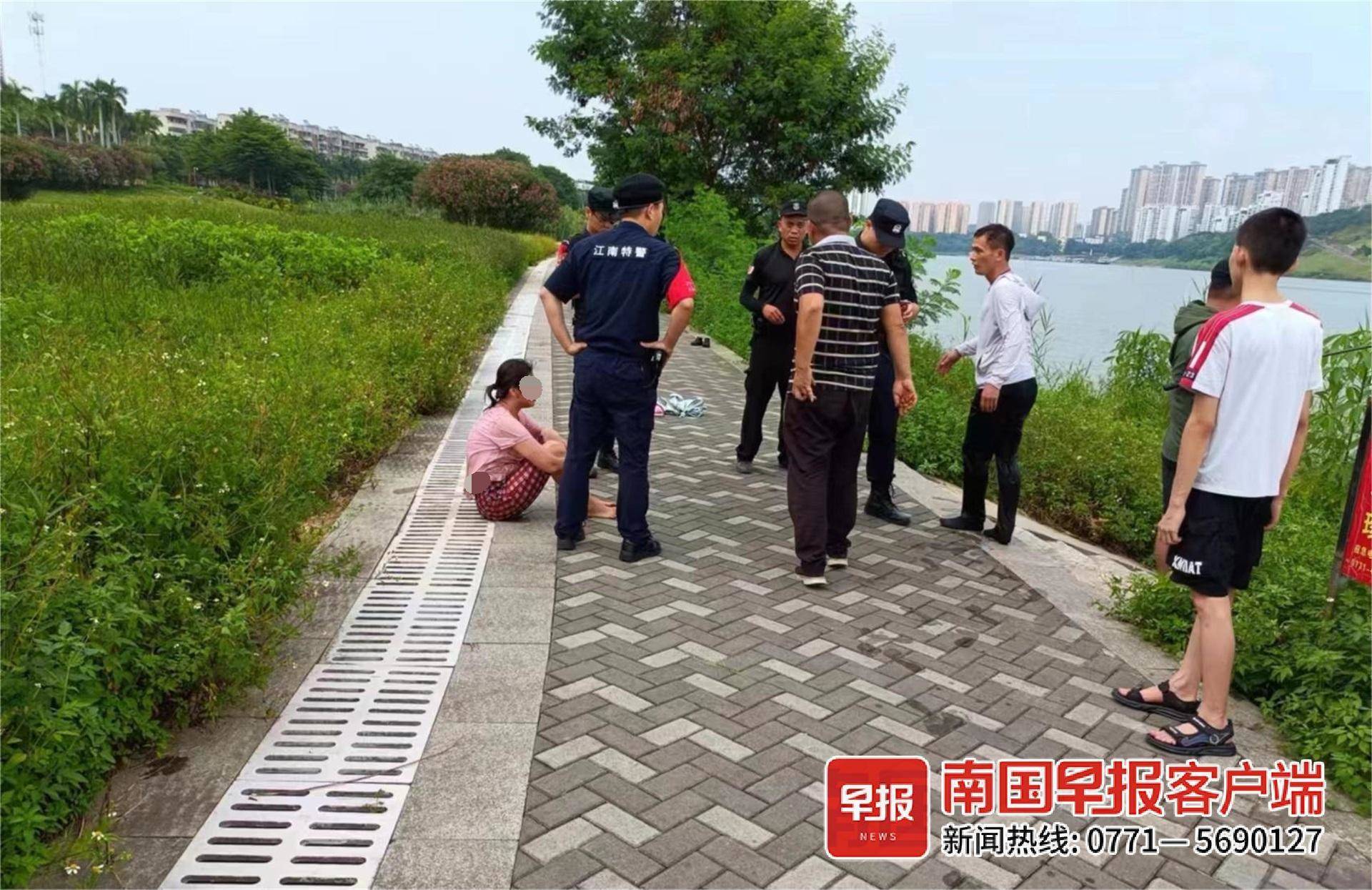 海安市公安局：女孩欲跳河轻生 警民合力救助_江南时报