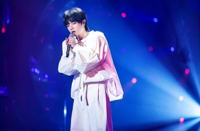 导演曝华晨宇有二胎,不是和张碧晨的,也不是和邓紫棋的,可信吗_音乐界