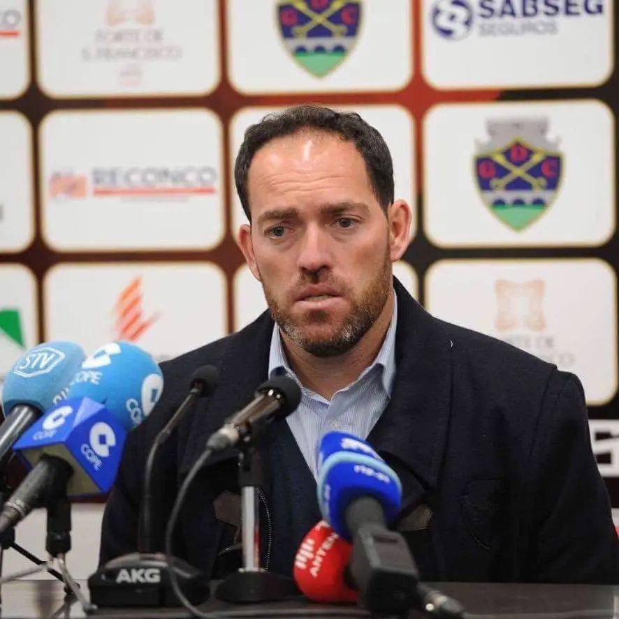 "维泽拉,利沙,弗雷阿蒙迪,洛扎达,法费……在成年后的很长一段时间