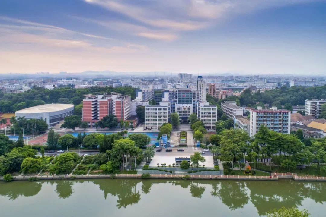 广州市第六十五中学招聘启事_人员_考试_教育