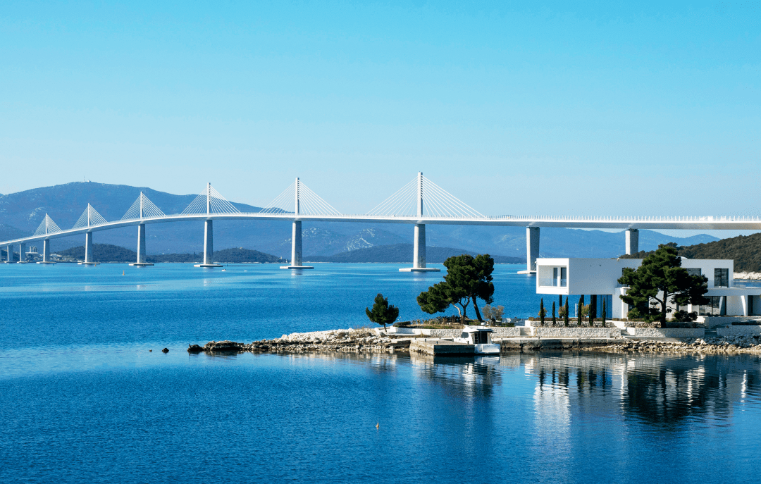 克罗地亚佩列沙茨大桥通车一周年民生效益凸显_中国_合作_项目