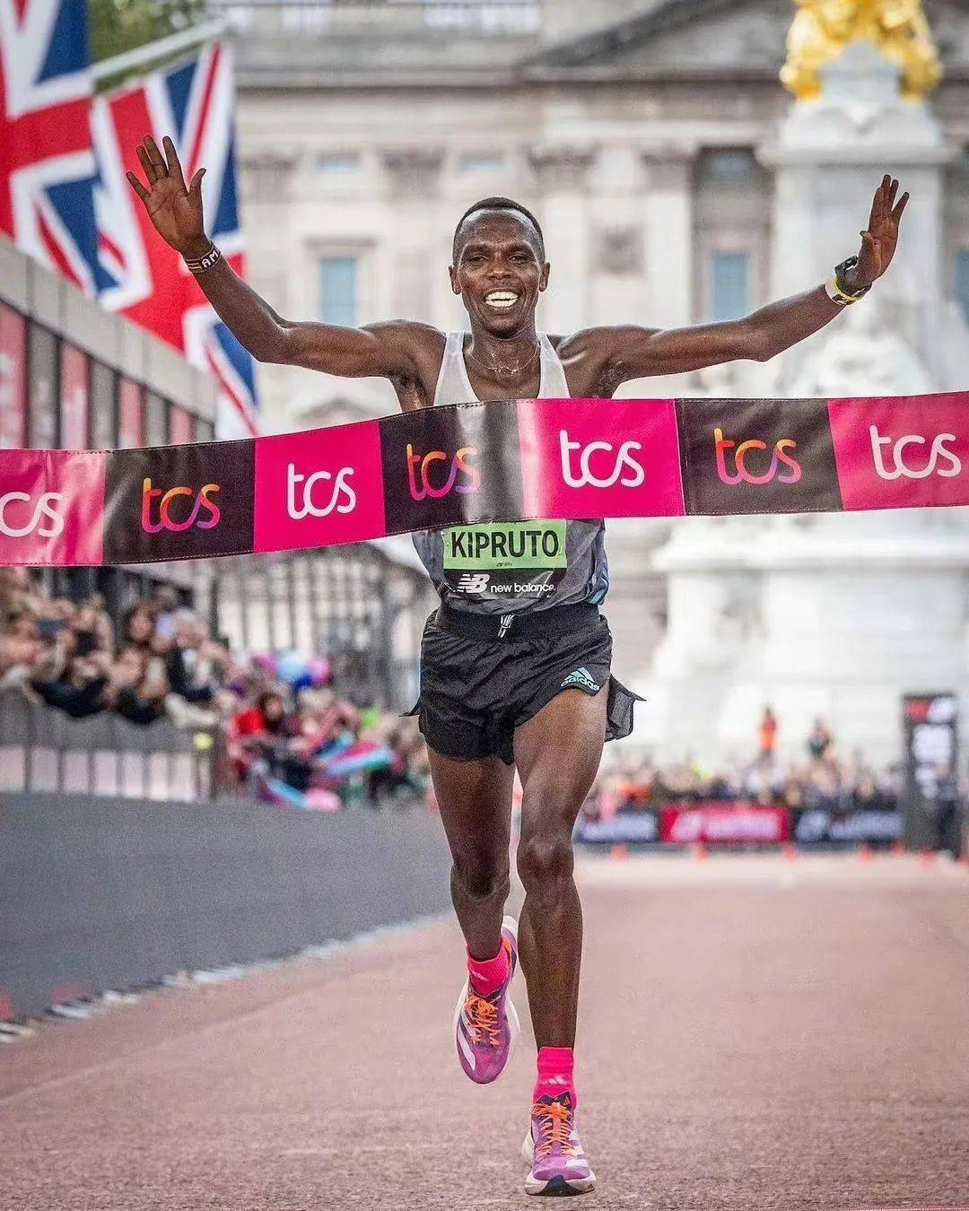 全球焦点:基普乔格再战2023柏林马拉松!高手对决_赛事_比赛_名额