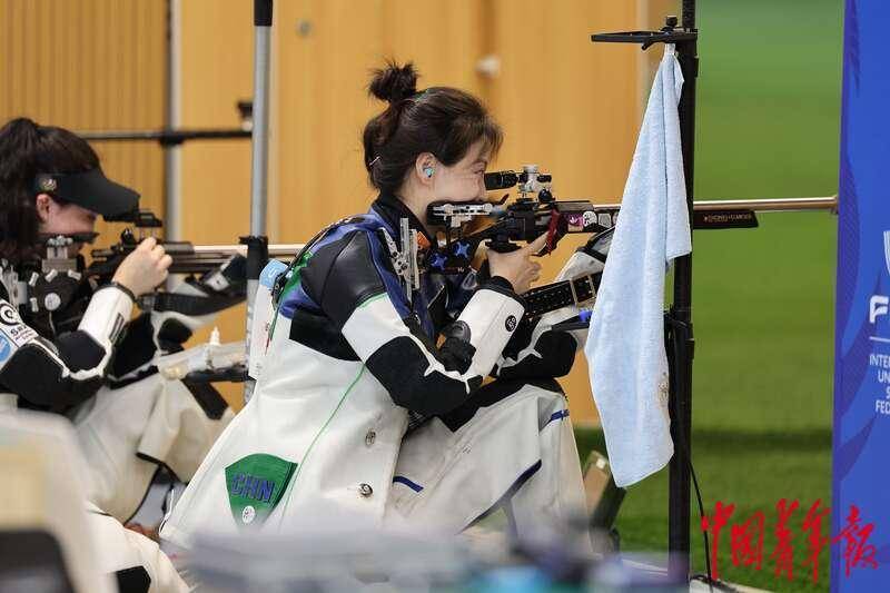 大運會射擊賽場各國青年同臺競技