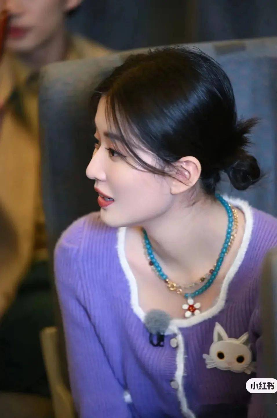 快看白鹿,乔欣的缤纷度假风珠宝,这届"小花儿"都太会了!