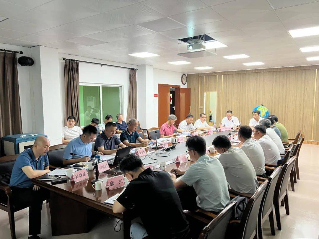 葫芦岛市人民政府二级巡视员胡伟带队到我市调研海砂开采出让工作