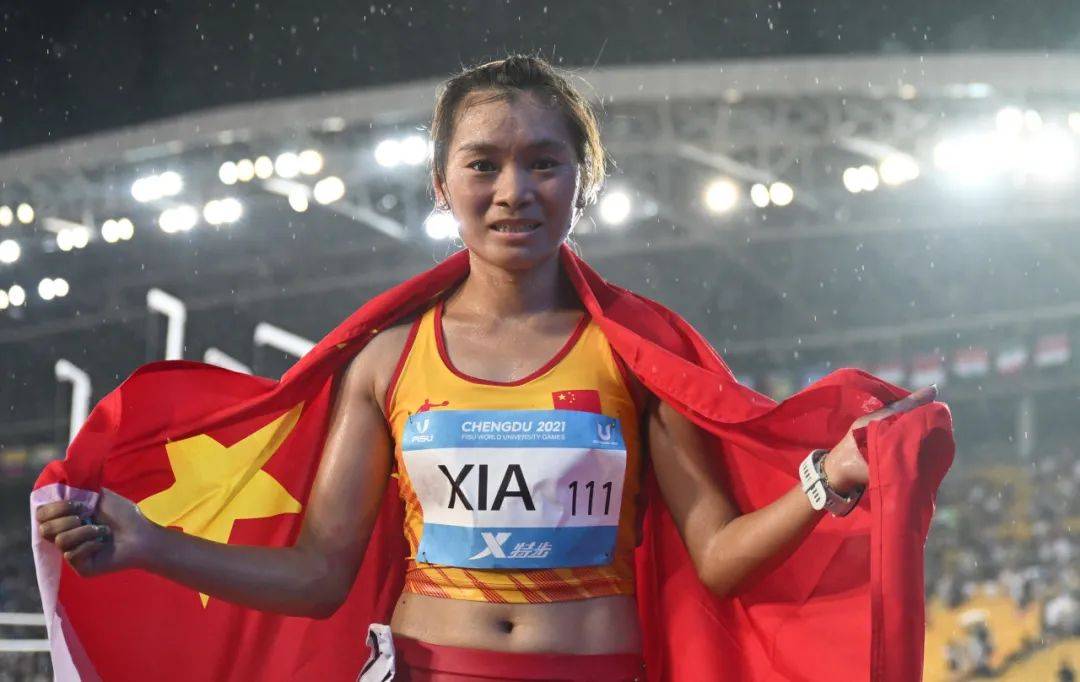 成都大运会女子万米金牌!是我们贵州人!_夏雨雨_比赛_田径