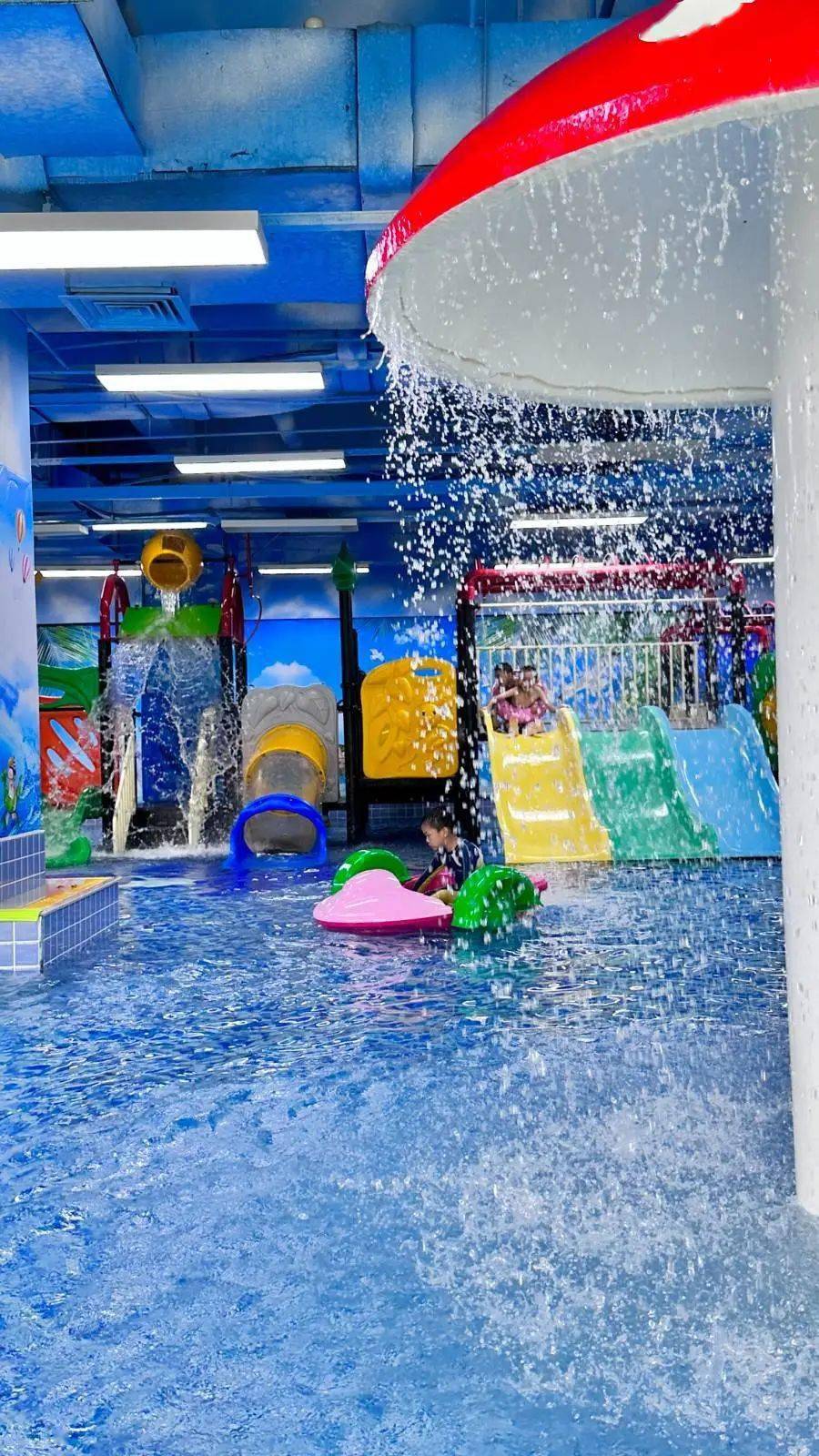 9元起室内恒温水上乐园;水上滑道,水上滑滑梯,水上陀螺.