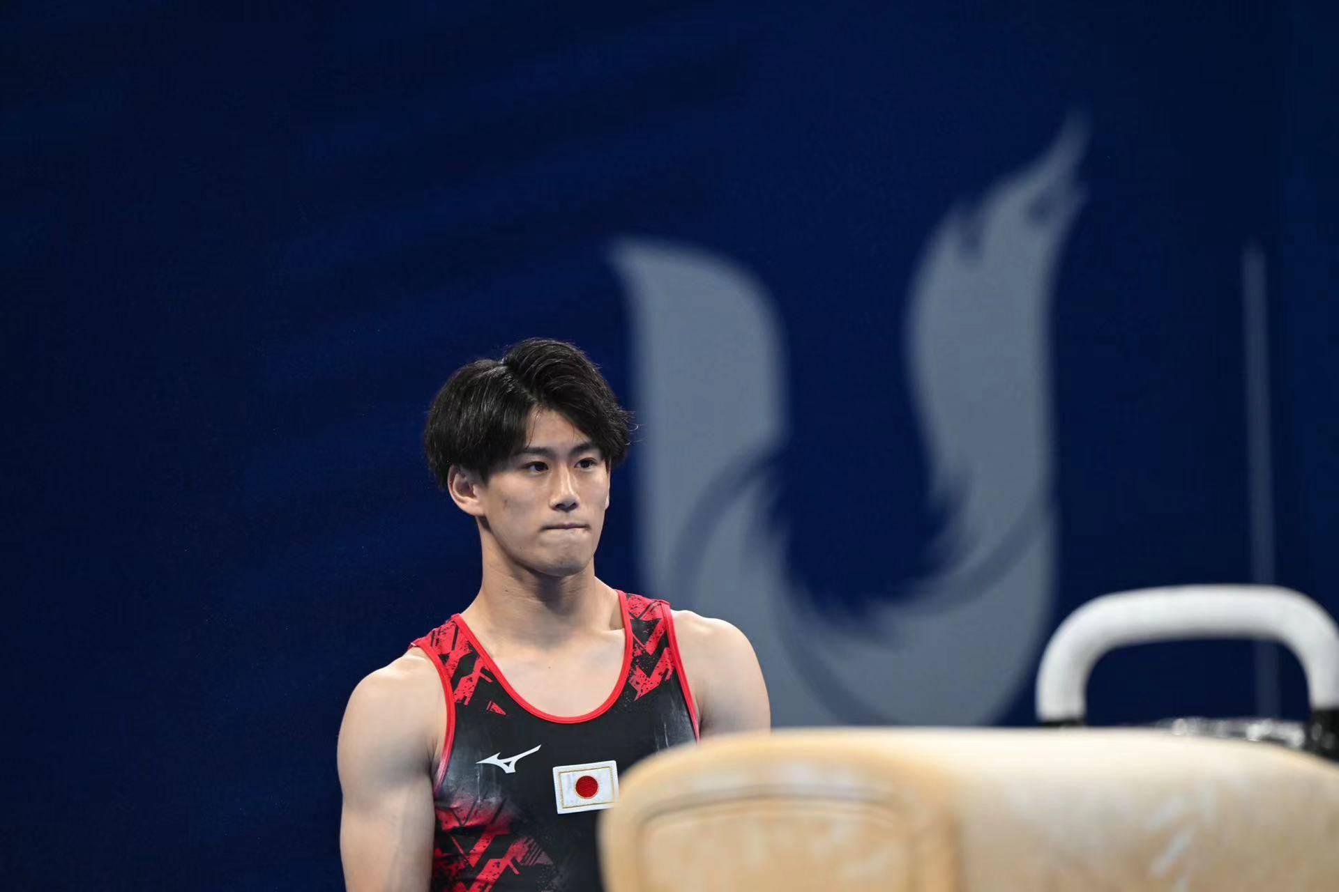 桥本大辉个人全能约战张博恒:想成为最顶级的体操运动员,就一定要和