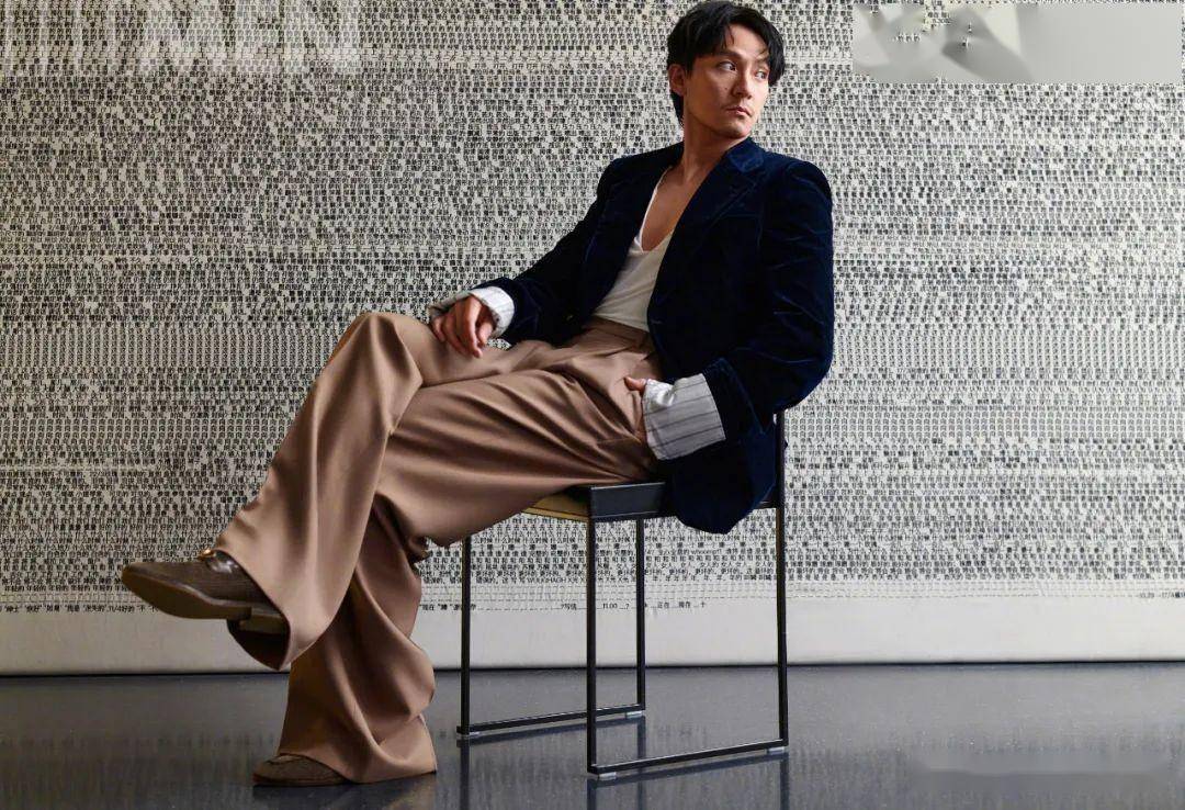 影帝张震《睿士ellemen》封面大片,优雅型男赏心悦目_造型_领结_西装