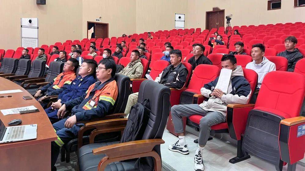 见证三十年·改变一座城之墨竹工卡篇_本土_巨龙_发展