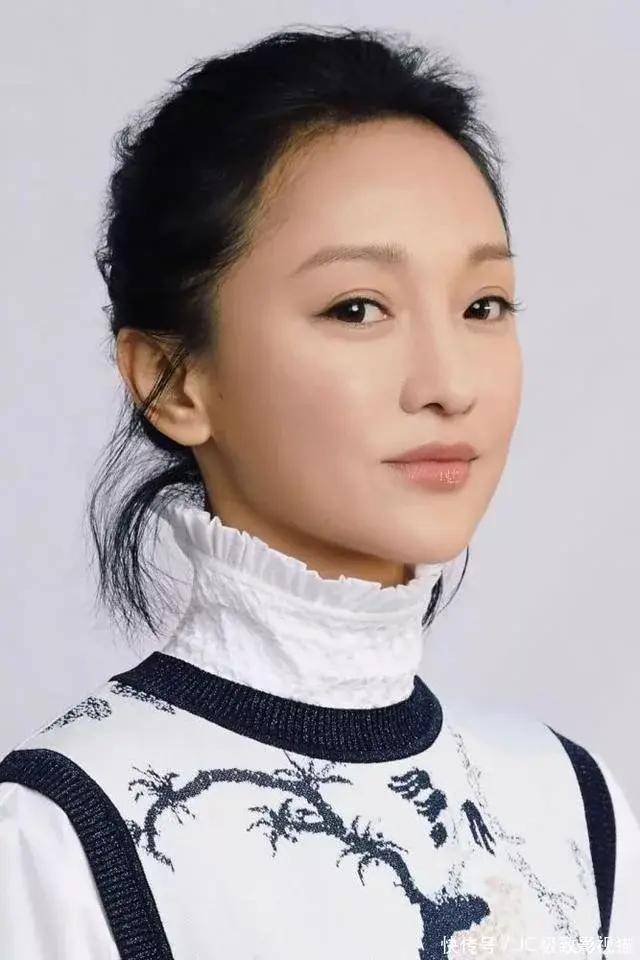 48岁的周迅至今"无儿无女",回看她干过的事情,就不觉得奇怪了_人生