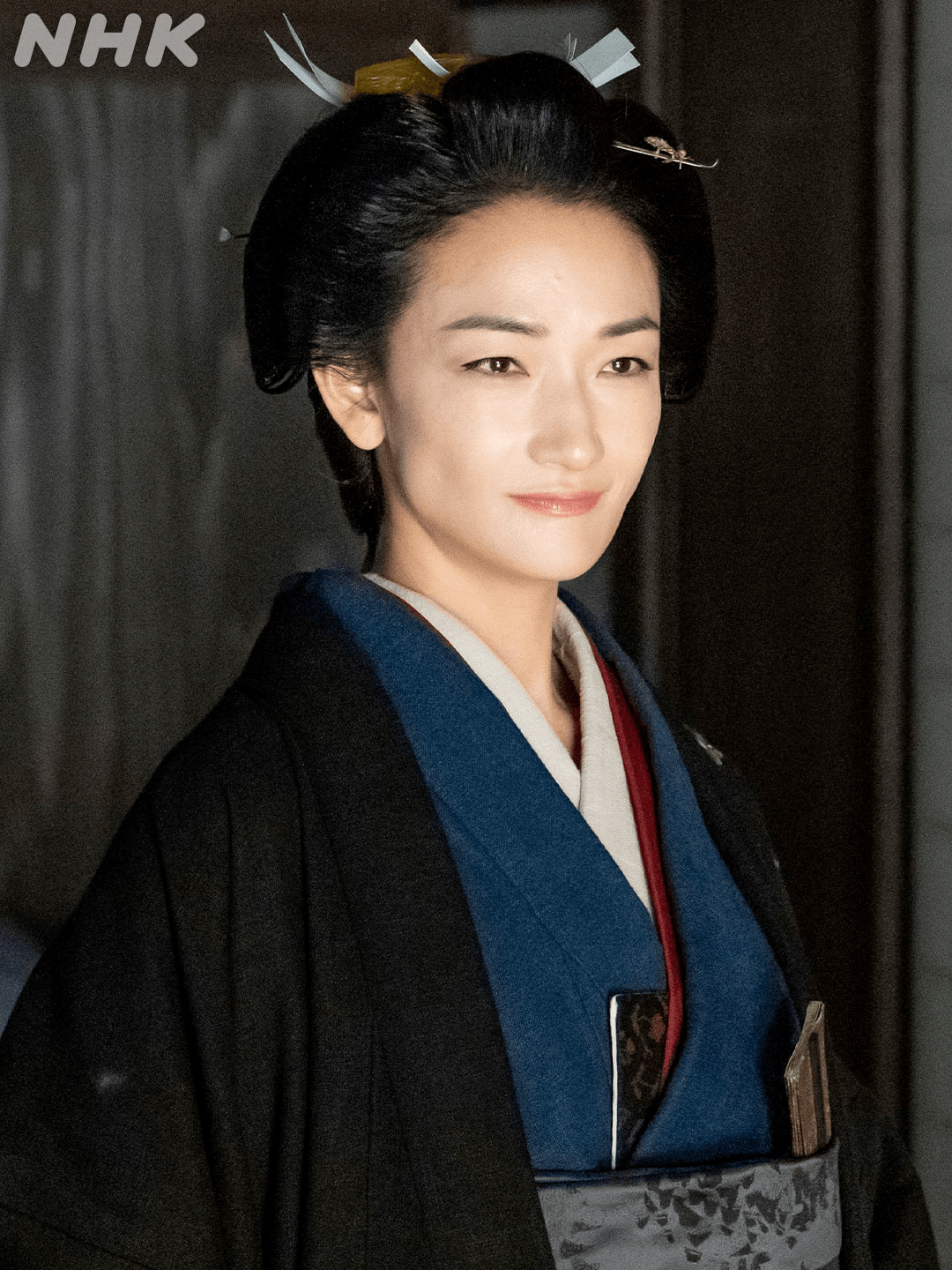 并担任主演了新剧《大奥》,在其中饰演一位狠厉果断的女将军