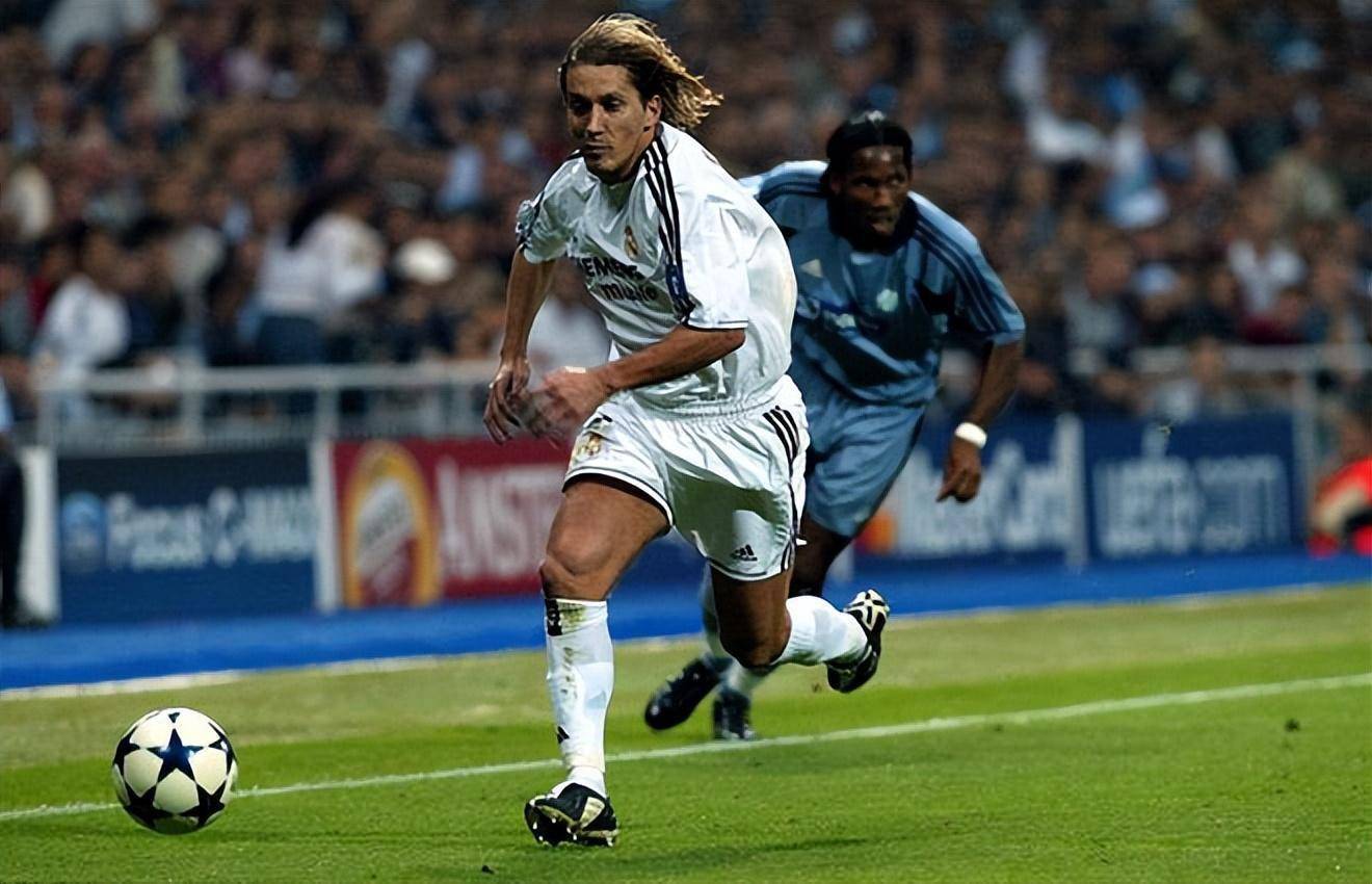 却对皇马忠心耿耿,效力10年才被解约_萨尔加多_桑托斯_右边后卫