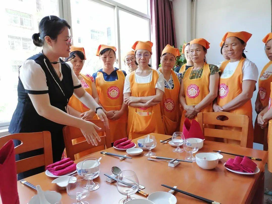免费！免费！海口这些中级家务服务员、母婴护理员培训班火热招生中！