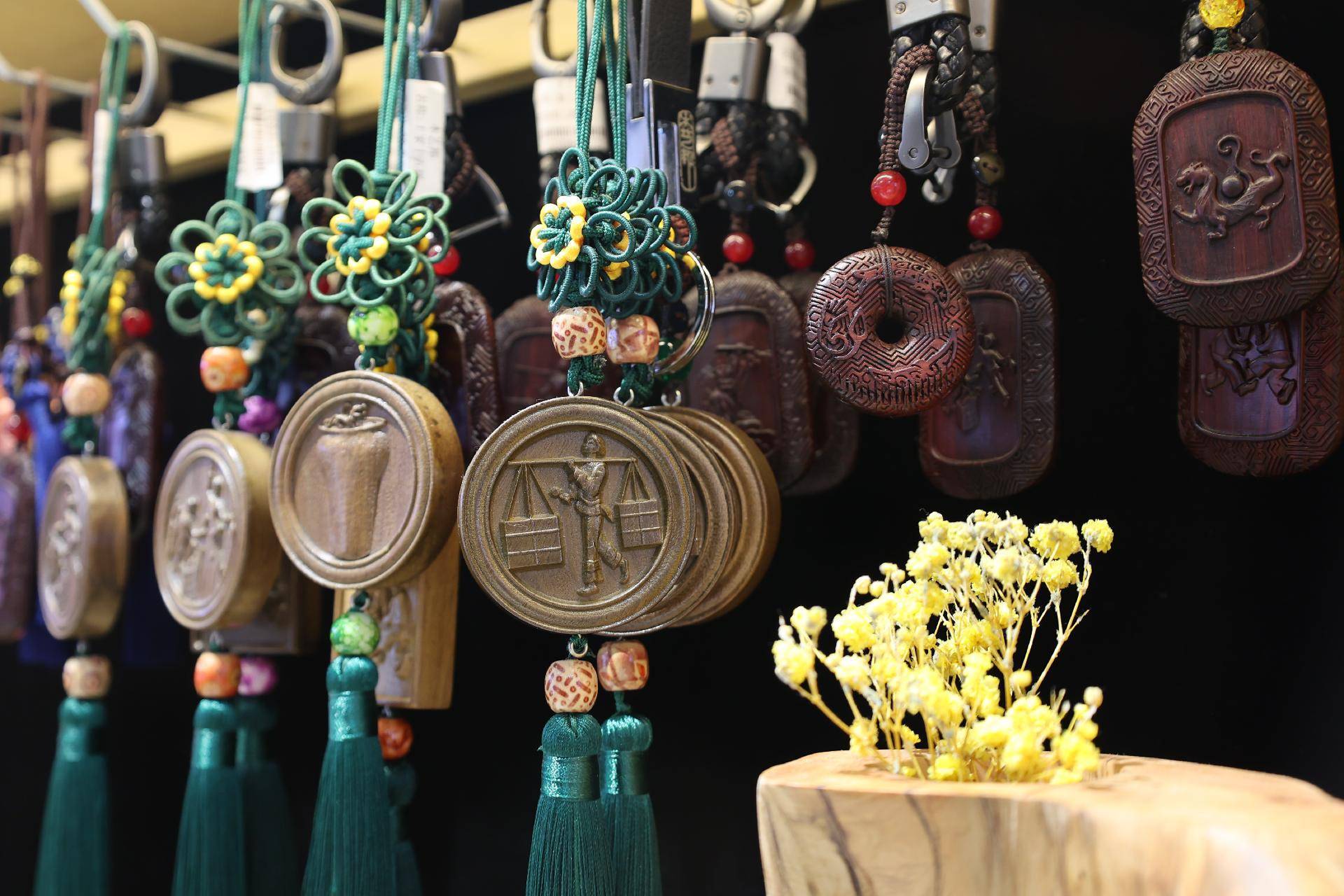 木艺邦文创企业:匠心坚守 传承非遗土家文化_余秀月_产品_系列