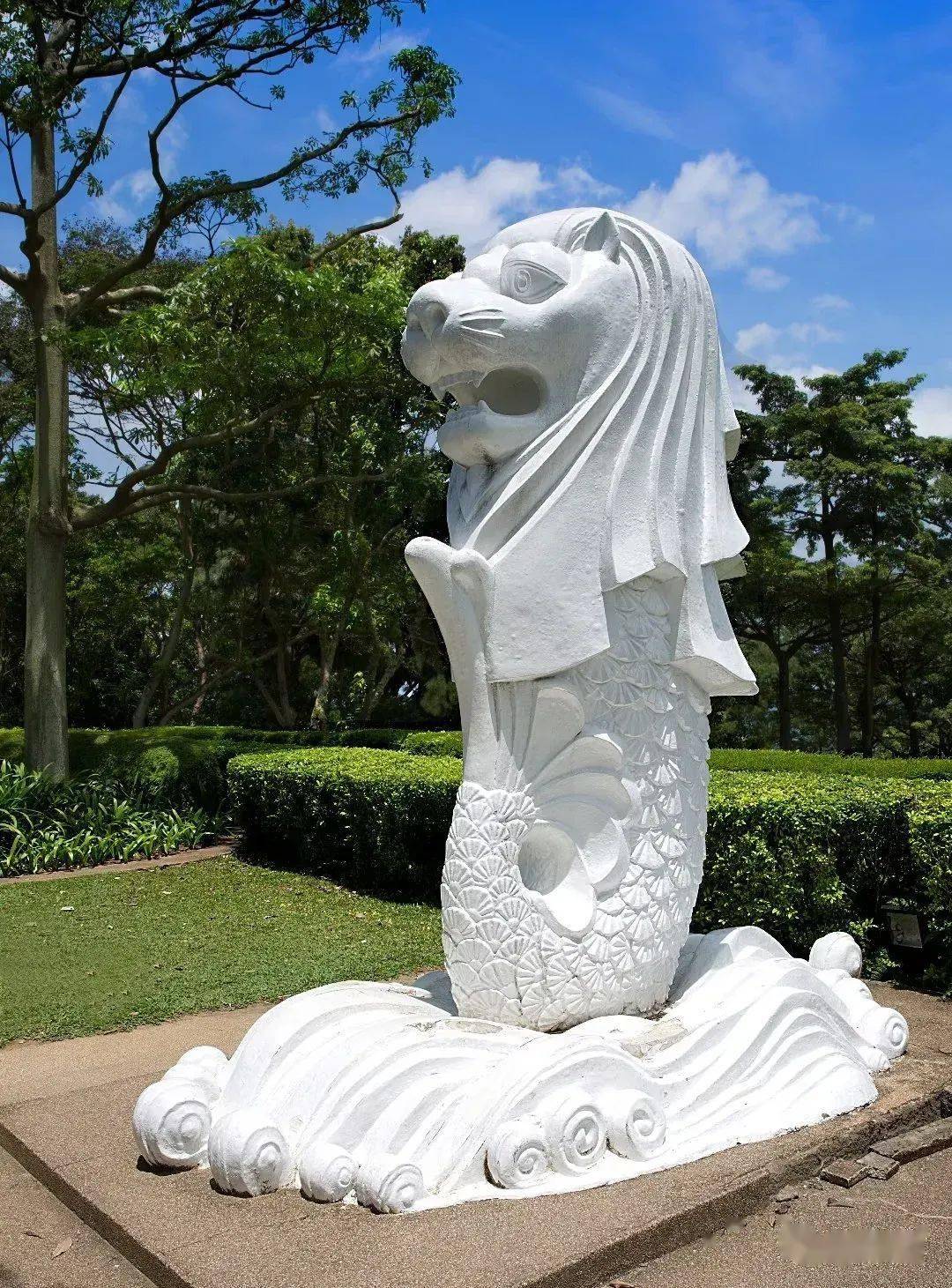 鱼尾狮雕像设计者图片