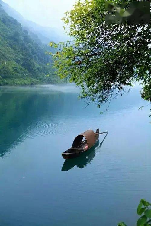 回头看,轻舟已过万重山_人生_生活_凌芳