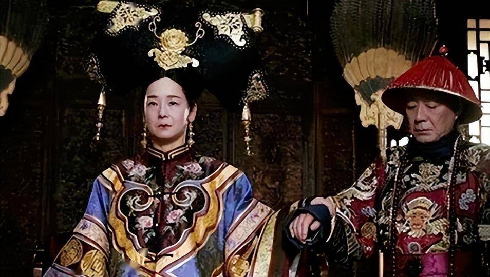 李莲英死因成谜:死前曾为慈禧守孝百日,1966年开棺发现有头无身_杨