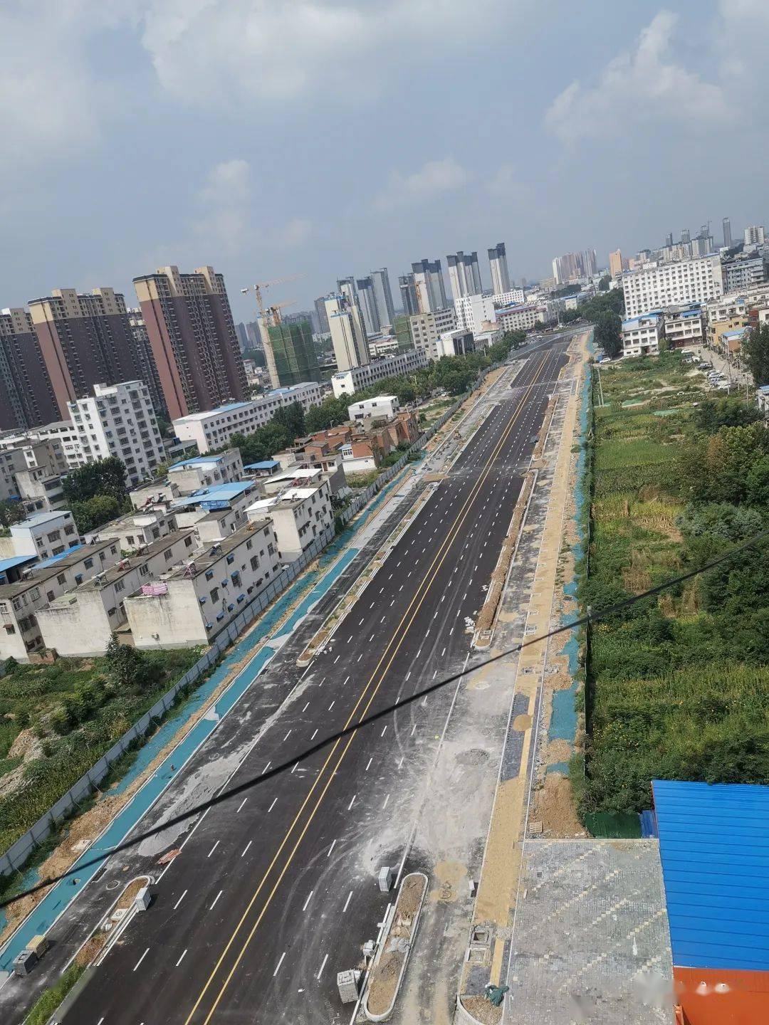 即将通车?实拍邓州人民路贯通现场