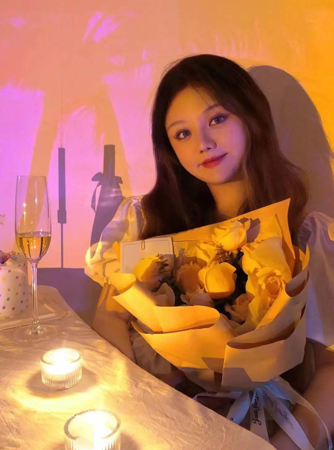 96年元气美少女211本科毕业是一枚甜美可爱的优秀