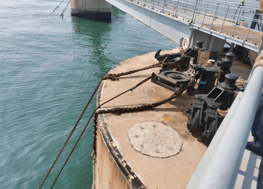 19根缆绳断裂!油轮断缆漂移 直接经济损失500万元!_船舶_事故_泊位