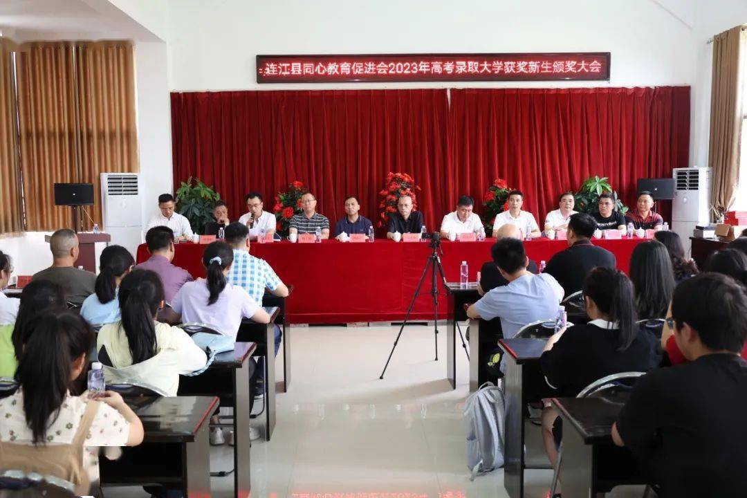 25人中考成绩超700分……今年,透堡镇中,高考再创佳绩8月17日,连江县