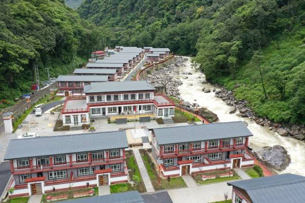 让村民陆续"回村上班",普陀援藏力量用"新产业"照亮当地"致富路"_庞达