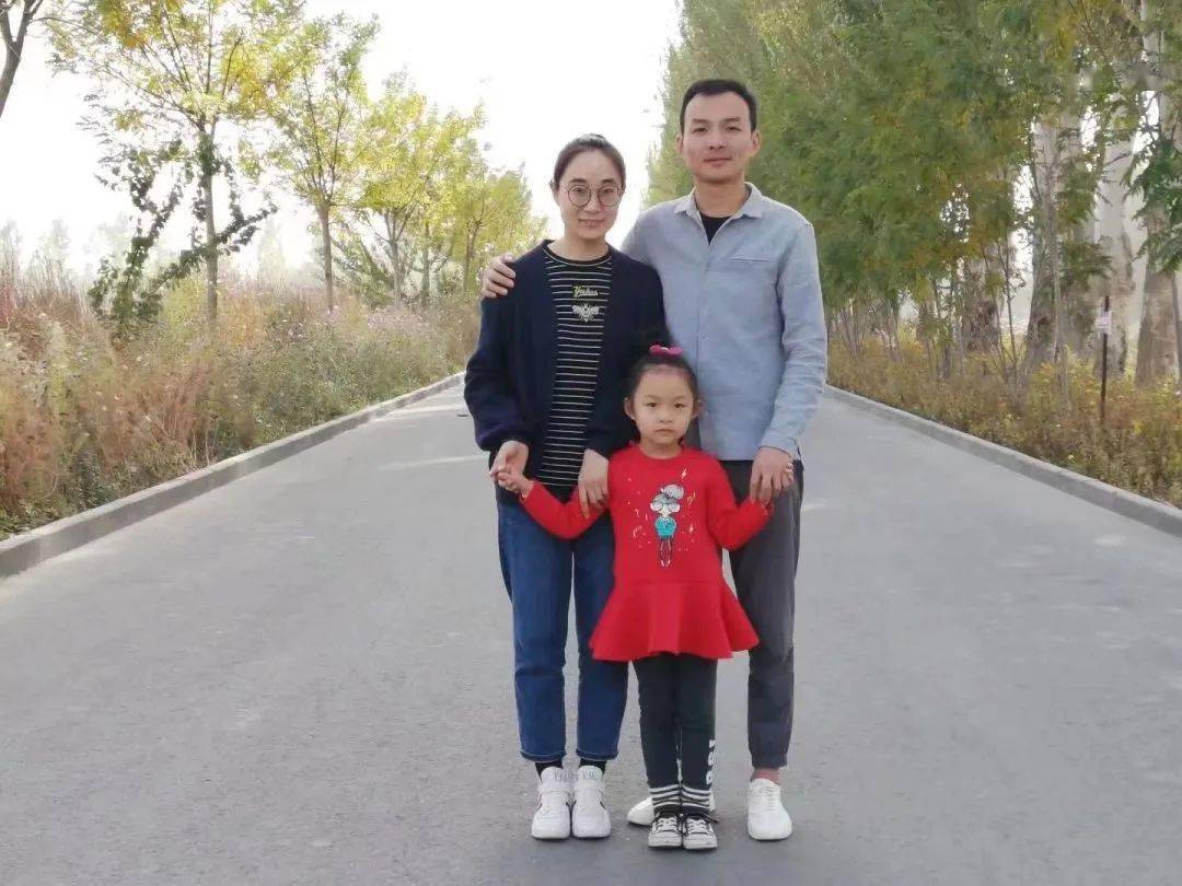 焊花朵朵别样红走进华东机械公司金属结构件下料班,数控下料员王锦玲