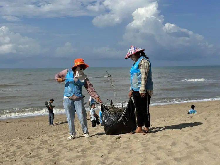 【青绿乐东】第一届莺歌海新村自然海滩公益活动顺利举办_海洋_莺歌海