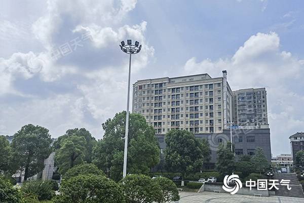 湖南今起三天雷雨频繁 湘北有高温出没需防暑