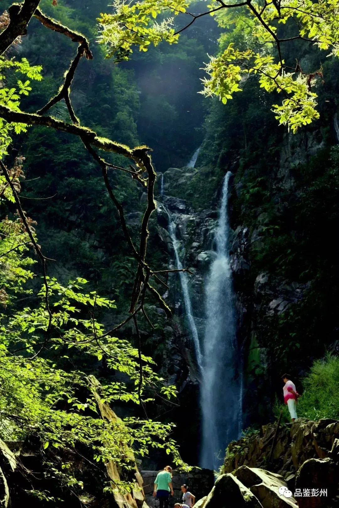 高山飞瀑,美哉,壮哉!_瀑布_彭州_岩石