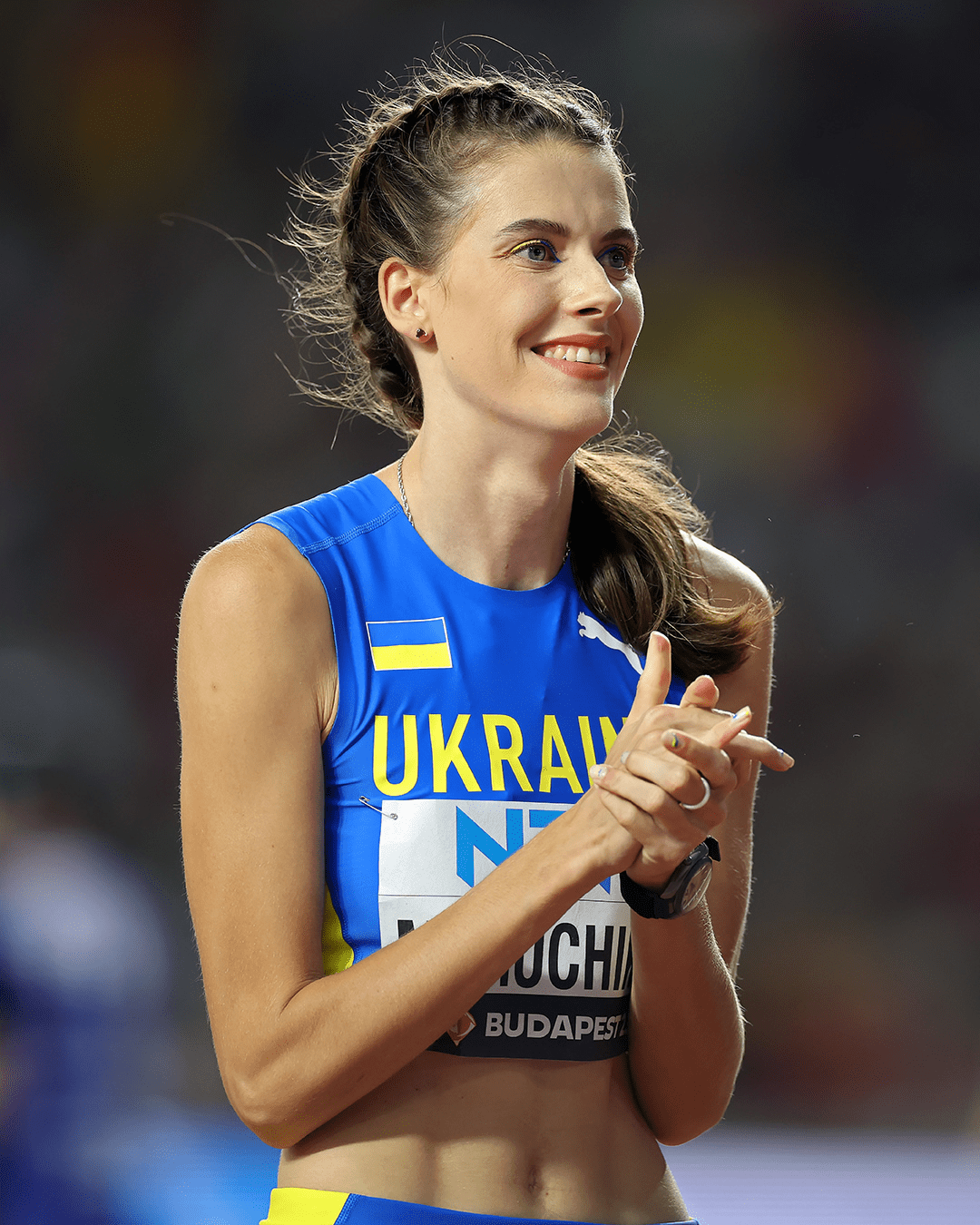 收官日印度夺历史首金马胡奇克登顶 女子4x400接力荷兰波尔演绝杀