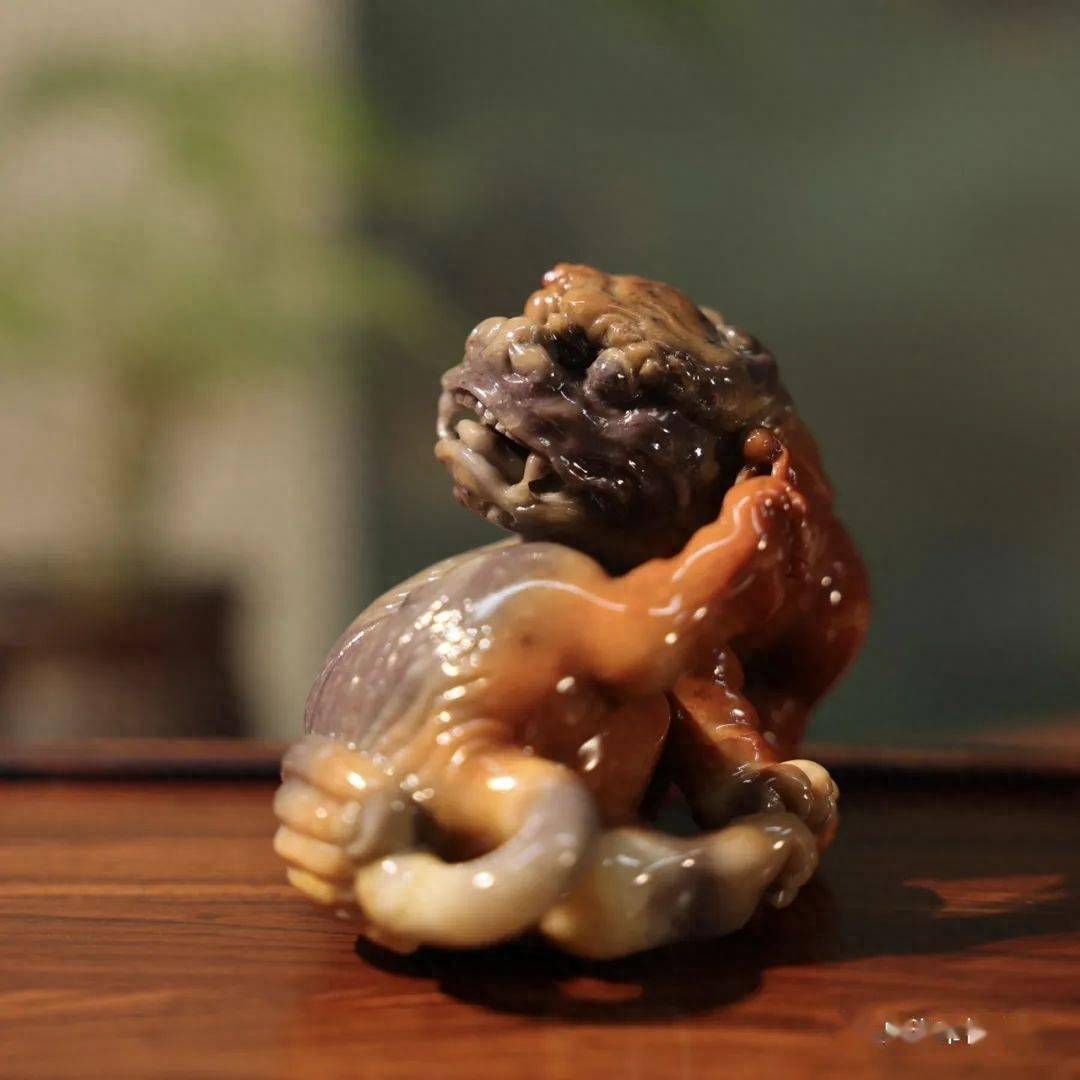 看展丨《工石有文——王一帆寿山石雕艺术展》在市博物馆开展_威海市