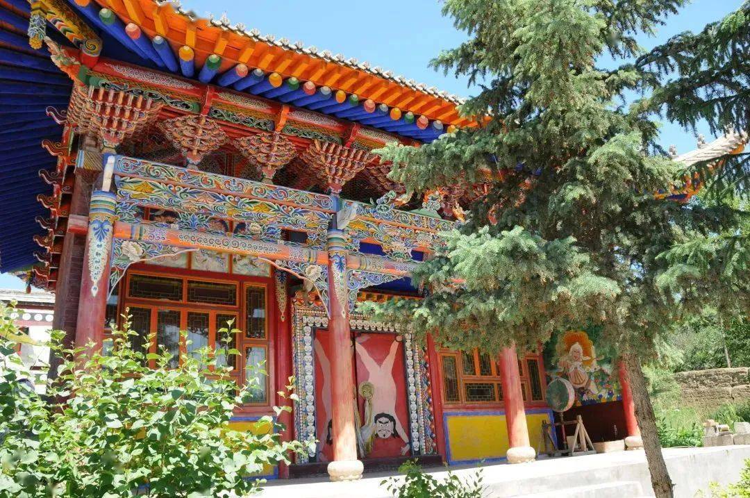 卡地卡哇寺,位于青海省海民和县甘沟乡南的静宁村,是明代藏传佛教