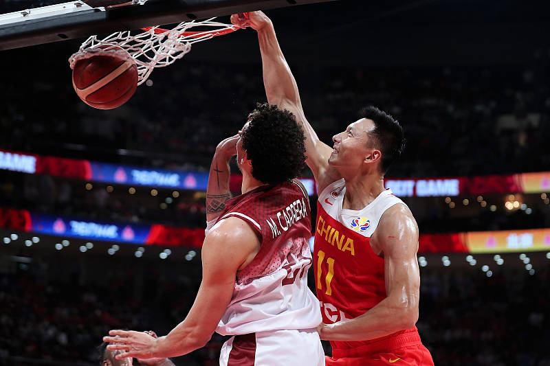 超导体 | 自律的易建联是中国球员的典范_训练场_人们_科比