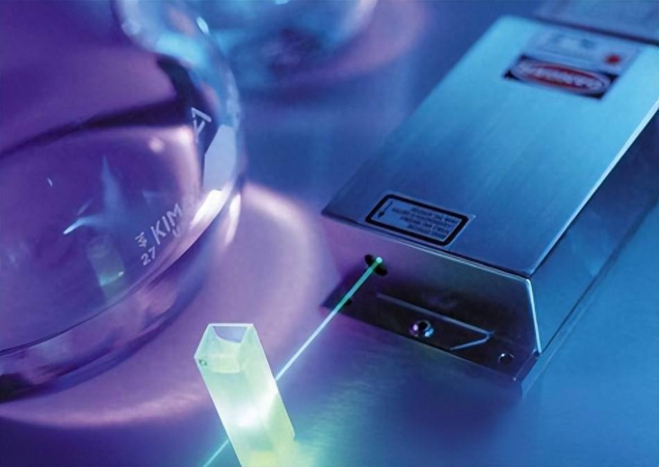 光泵亚稳态氩气激光器气体放电方法研究