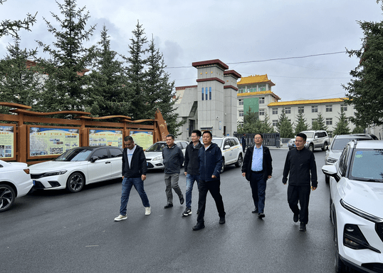 8月25日,合作市委常委,副市长(天津援甘合作市工作组组长)贾长龙同