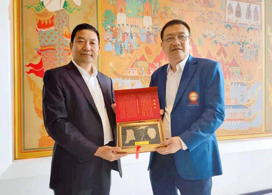 校长杨露率团访问泰国,马来西亚有关高校